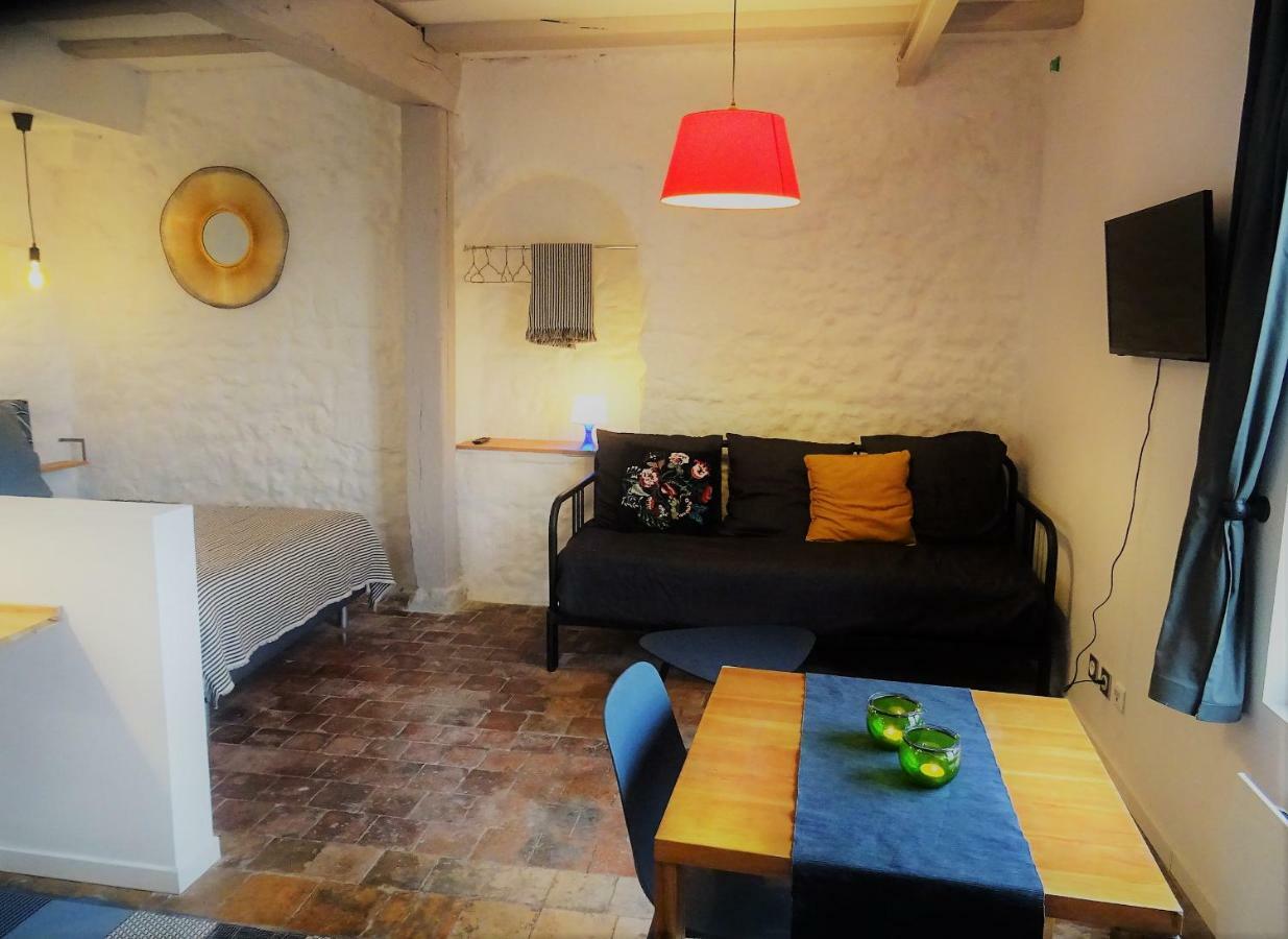 Appartement Spacieux Avec Une Vue Sur Tours Exteriör bild