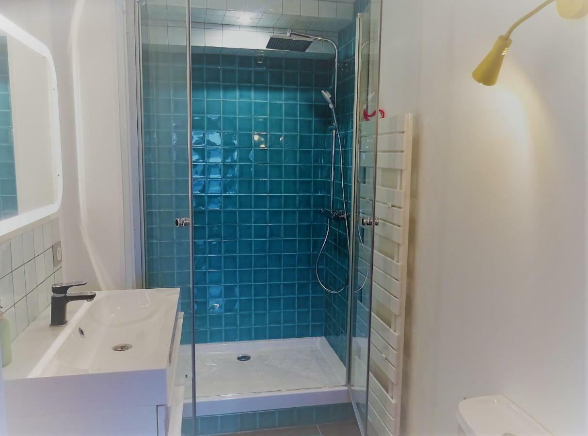 Appartement Spacieux Avec Une Vue Sur Tours Exteriör bild