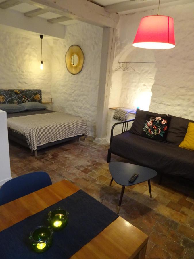 Appartement Spacieux Avec Une Vue Sur Tours Exteriör bild